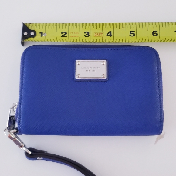 Michael Kors Essential Zip Wallet O/S - Picture 10 of 15